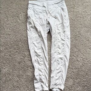 Lululemon Ivory/Light Gray Drawstring Dance studio Jogger Pants sz 6